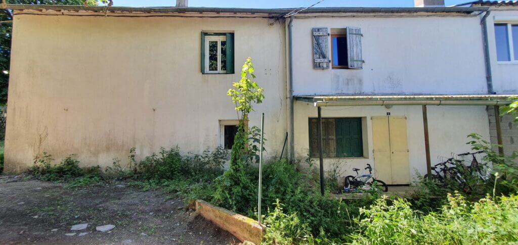 Maison de campagne au calme avec jardinet